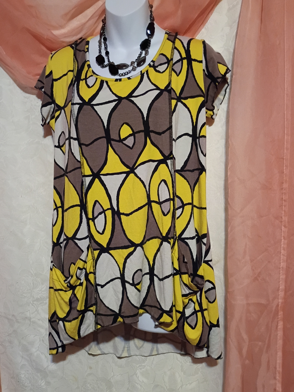 🛍️ BUNDLE ONLY🛍️Geometric Short Sleeve Tunic Top in Yellow and Brown